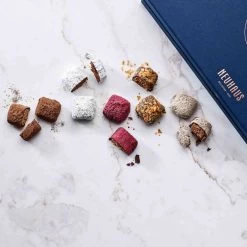 Short Dated Neuhaus "Les Trésors De Neuhaus" Pralines - 30 Pieces 12 Short Dated Neuhaus "Les Trésors De Neuhaus" Pralines - 30 Pieces -Kitchen Serie Store Ne0015 NeuhausLesTresorsdeNeuhausPralines 30Pieces lifestyle2