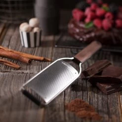 Master Series Walnut Microplane Gourmet Fine Grater -Kitchen Serie Store microplane gourmet fine grater lifestyle 2